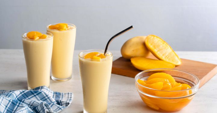 Peach and Mango Smoothies