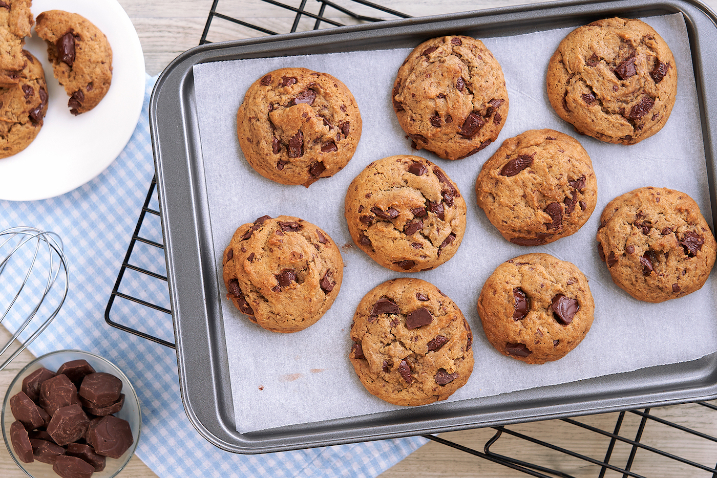 Creamy Rich Chocolate Chip Cookies