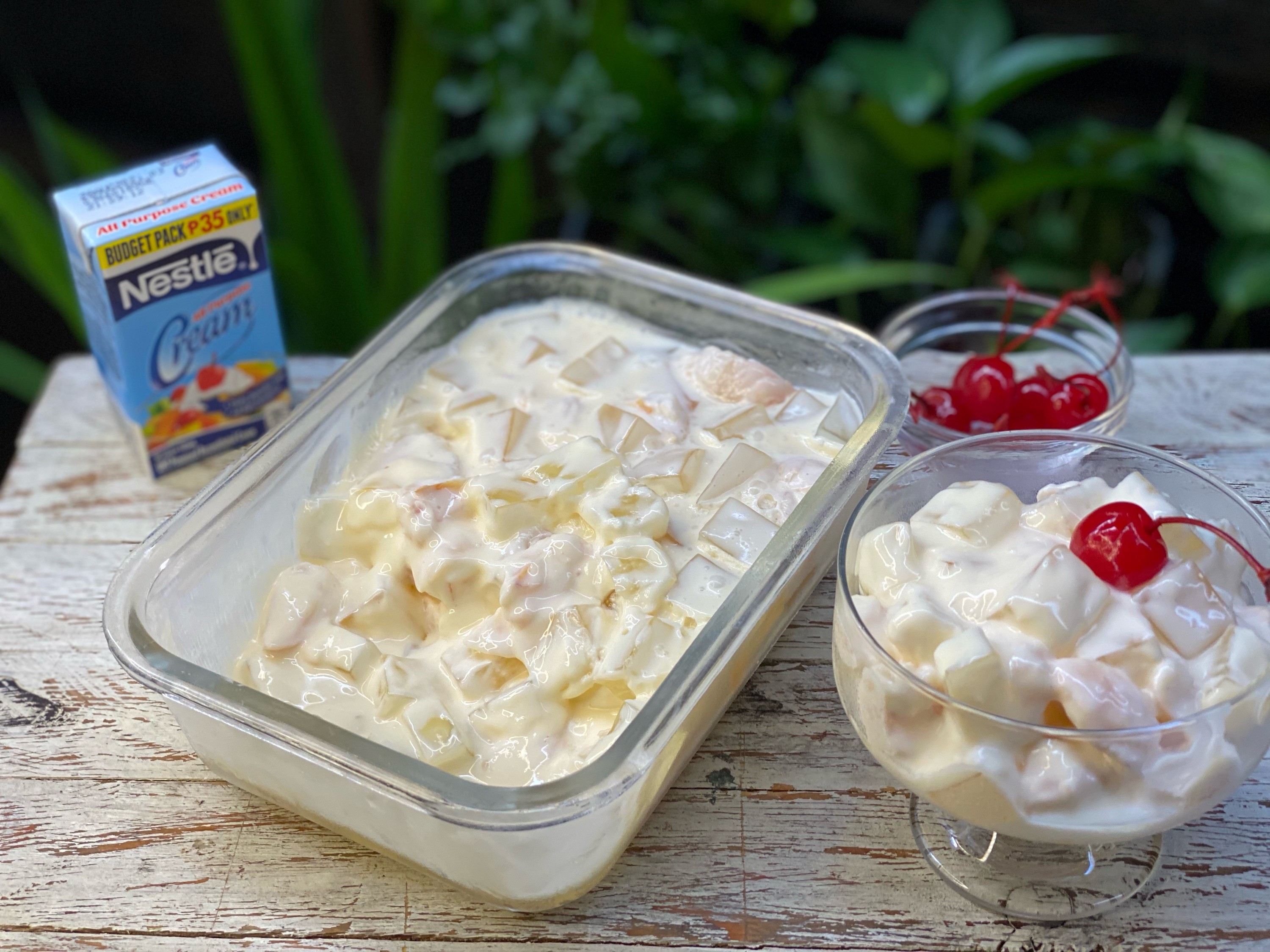 Creamy Almond Jelly and Lychee Salad