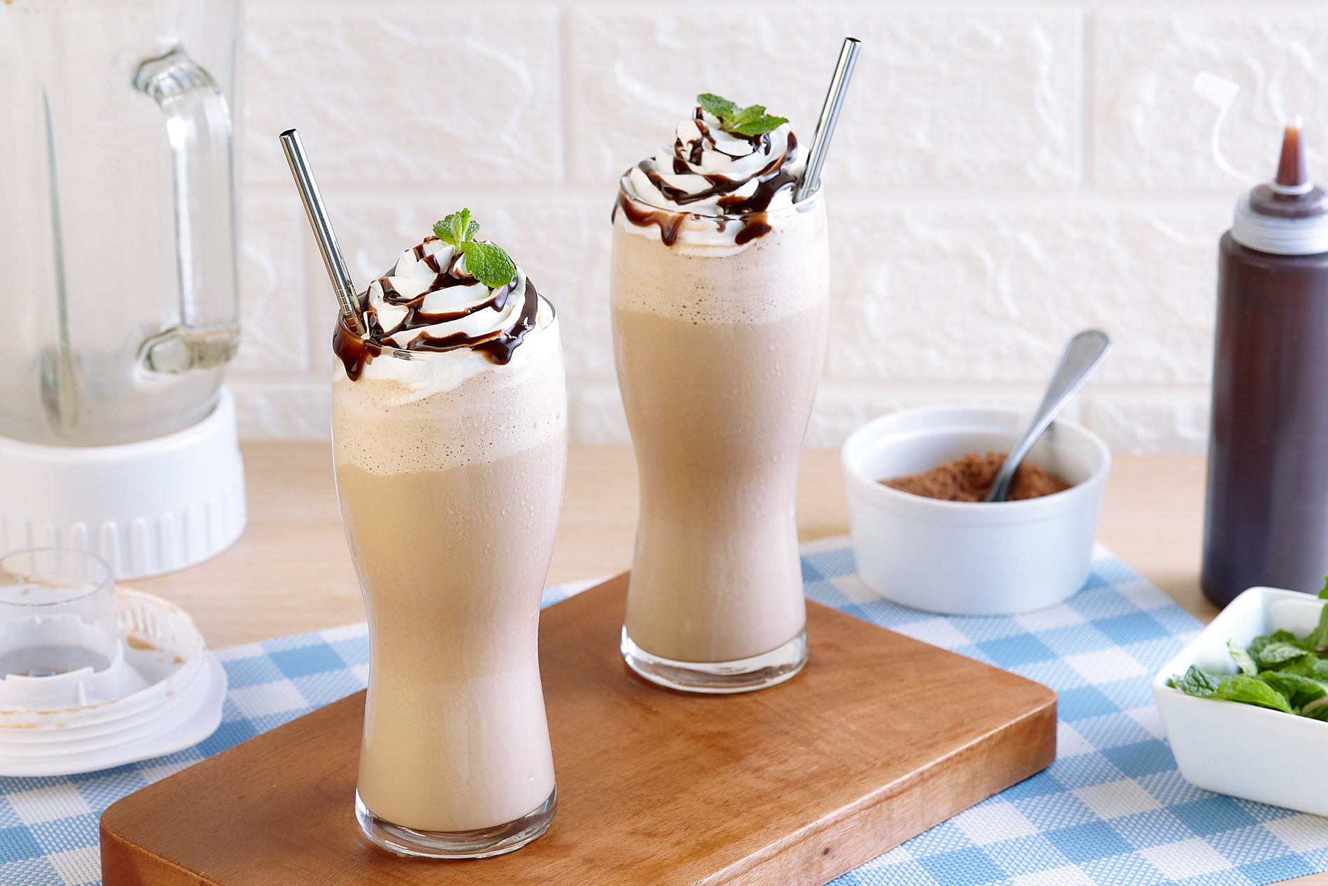 Creamy Mint Mocha Frappe