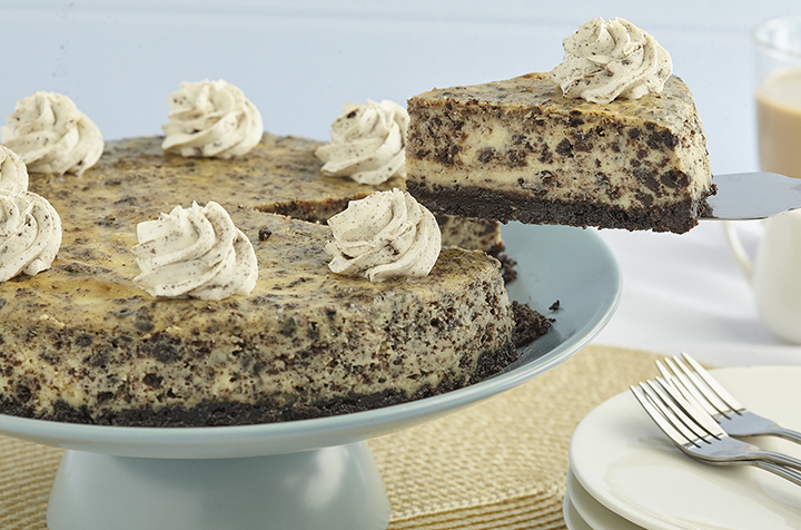 Creamy Baked Oreo Cheesecake